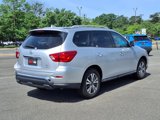 Used 2019 Nissan Pathfinder SL image 2