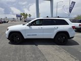 Used 2019 Jeep Grand Cherokee Laredo image 4