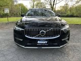 Certified 2022 Volvo XC60 B5 Inscription w/ Climate Package image 3