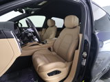 Used 2022 Porsche Cayenne image 5