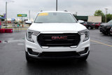 Used 2022 GMC Terrain SLE w/ Driver Convenience Package image 2