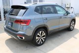 Certified 2022 Volkswagen Taos SE w/ IQ.Drive SE Package image 6