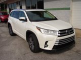 Used 2017 Toyota Highlander XLE image 2