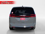 New 2025 Chrysler Pacifica Select image 4