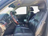Used 2010 Cadillac Escalade Luxury image 2