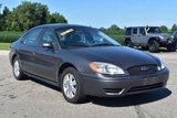 Used 2005 Ford Taurus SEL image 2