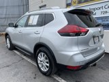 Used 2020 Nissan Rogue SV image 3