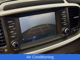 Used 2020 Kia Sorento LX image 4