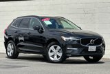 Used 2022 Volvo XC60 B5 Momentum image 2
