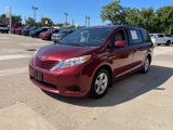 Used 2017 Toyota Sienna LE image 2