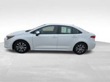 Used 2022 Toyota Corolla LE image 2