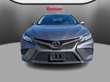 Used 2020 Toyota Camry SE image 2