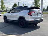 Used 2022 GMC Terrain SLE w/ Driver Convenience Package image 4
