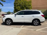 Used 2020 Nissan Pathfinder SV image 4