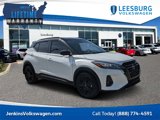 Used 2022 Nissan Kicks SR image 1