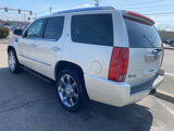 Used 2009 Cadillac Escalade 4WD Hybrid image 3
