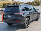 New 2025 Jeep Grand Cherokee Altitude image 4