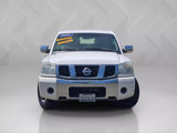 Used 2005 Nissan Titan SE image 2