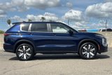 New 2025 Mitsubishi Outlander SE image 5