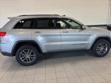 Used 2017 Jeep Grand Cherokee Limited image 2