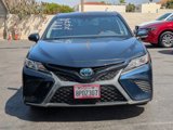 Used 2020 Toyota Camry SE image 2