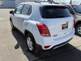Used 2022 Chevrolet Trax LT w/ LT Convenience Package image 4