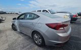 Used 2020 Hyundai Elantra SEL image 2