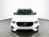 Certified 2024 Volvo XC40 B5 Plus w/ Climate Package image 2