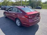 Used 2016 Hyundai Sonata SE image 2