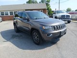 Used 2018 Jeep Grand Cherokee Laredo image 3