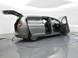 New 2025 Chrysler Pacifica Select image 4