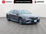 Used 2022 Toyota Camry SE image 1