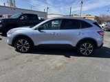 Used 2022 Ford Escape SE w/ SE Sport Appearance Package image 6