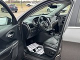 Used 2019 Jeep Cherokee Limited image 2