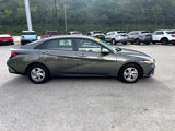 Used 2025 Hyundai Elantra SE image 4