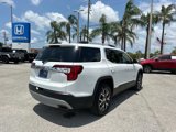 Used 2022 GMC Acadia SLE w/ Driver Convenience Package image 4