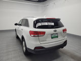 Used 2016 Kia Sorento LX w/ LX Convenience Package image 6