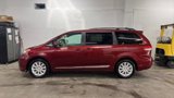 Used 2011 Toyota Sienna LE image 2
