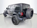 Used 2018 Jeep Wrangler Unlimited Sahara image 5