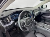 Used 2019 Volvo XC60 T6 Momentum w/ Multimedia Package image 4