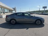Used 2023 Nissan Altima 2.5 SV image 4