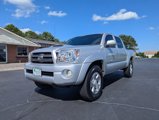 Used 2010 Toyota Tacoma 4x4 Double Cab image 2