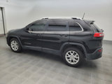 Used 2017 Jeep Cherokee Latitude image 3