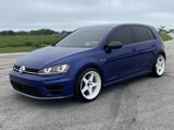Used 2017 Volkswagen Golf R 4-Door image 2