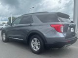 Used 2023 Ford Explorer XLT w/ Equipment Group 202A image 3