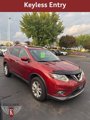 Used 2015 Nissan Rogue SV image 2