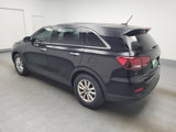 Used 2019 Kia Sorento LX image 3