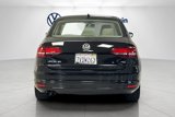 Used 2017 Volkswagen Jetta SE image 4
