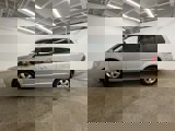 Used 2010 Volkswagen Routan SE image 3