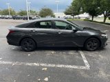 Used 2021 Hyundai Elantra SEL w/ Convenience Package image 2